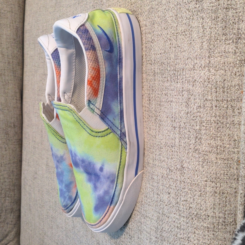 Nike Court Legacy tie dye slip on sneakers size 6